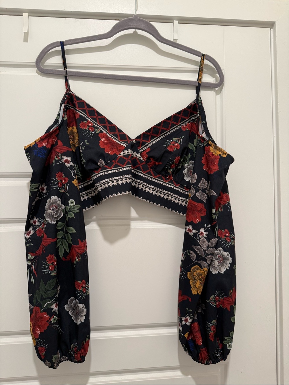 SHEIN Black Floral Cold-Shoulder Crop Top with Red & Gold Accents